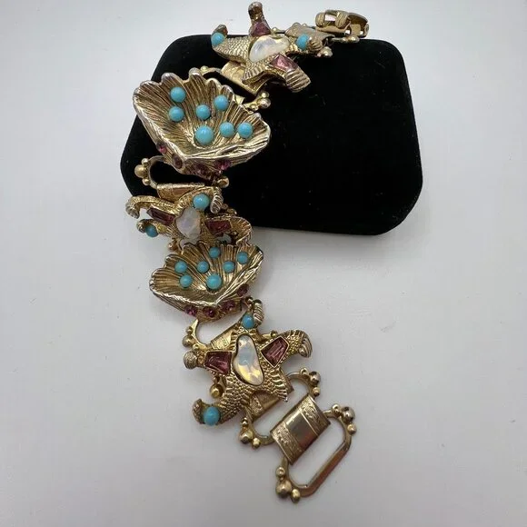 Enchanted Starfish and Sea Shells Vintage Bracelet - Picture 2 of 8